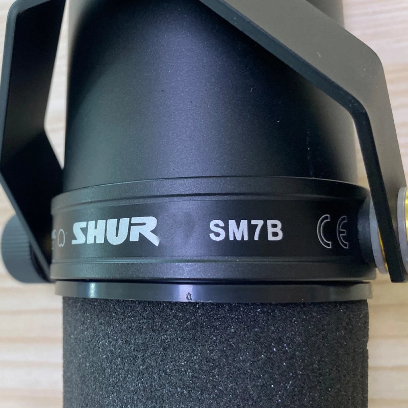ميكروفون SM7B احترافي قلبي ديناميكي SM7B ميكروفون ستوديو قابل للتحديد استجابة التردد لأداء تسجيل الغناء المباشر ميكروفون SM7B احترافي قلبي ديناميكي SM7B ميكروفون ستوديو قابل للتحديد استجابة التردد لأداء تسجيل الغناء المباشر